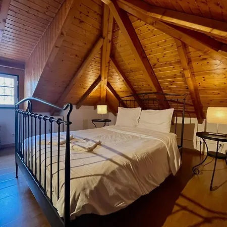 2 Bedroom, 2 Bathroom - Travessa Da Madalena Apartment